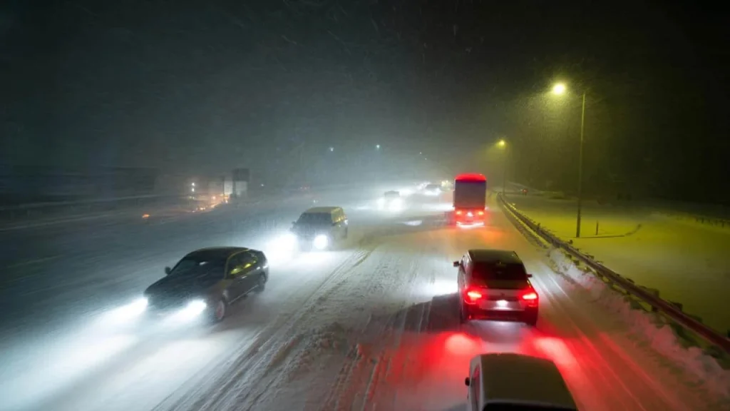 Heavy snow turns 30-minute commutes into 4-hour nightmares as visibility vanishes in seconds
