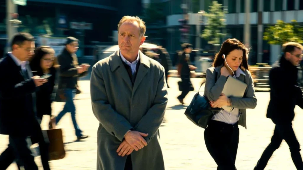 The psychology behind walking with hands behind your back reveals how strangers instantly judge your character