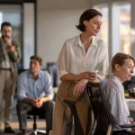 This quiet office moment reveals what most people get wrong about emotional resilience