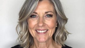 This salt-and-pepper hair length makes women look 10 years older, hairdresser warns